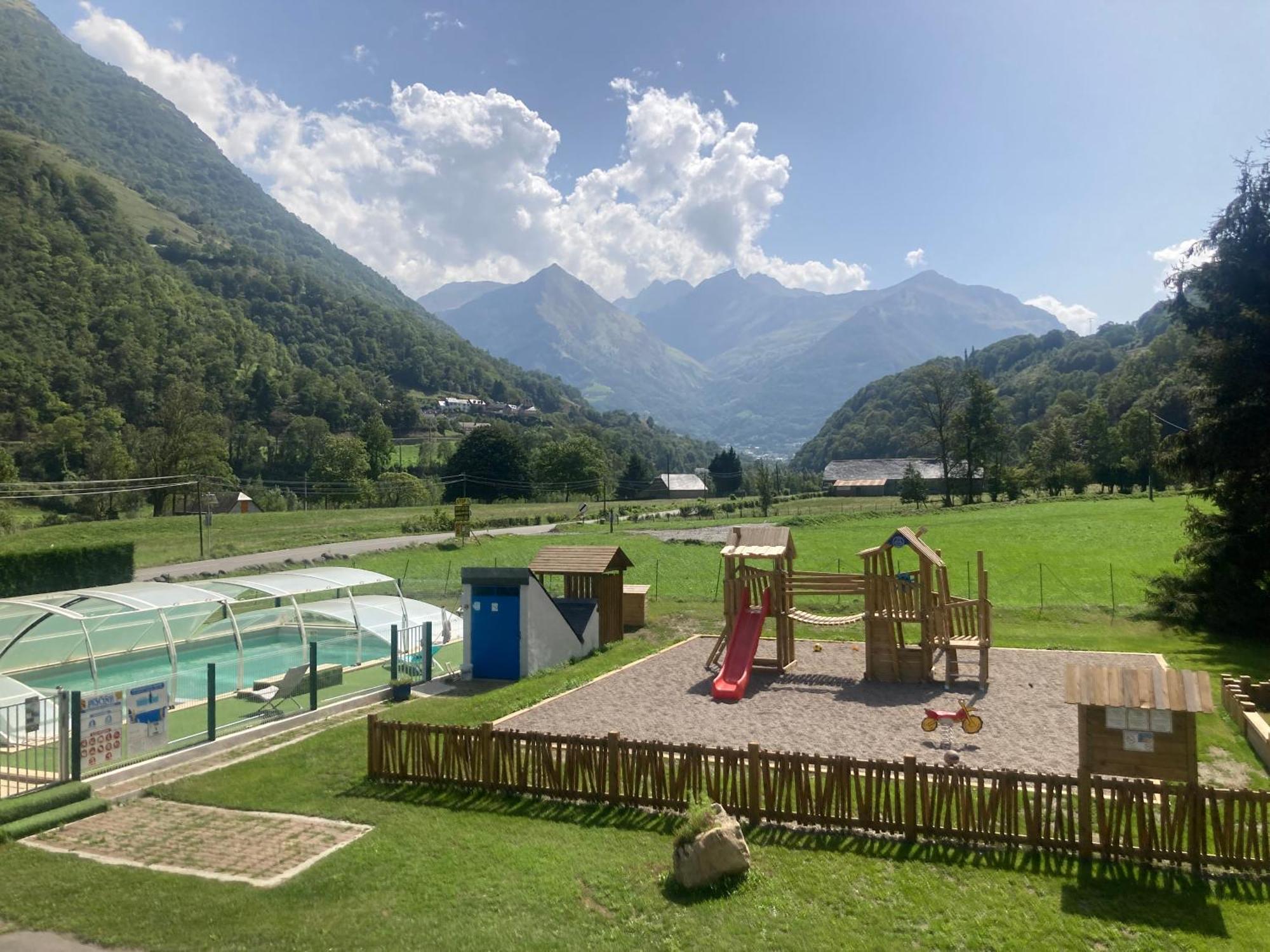 Camping Happy Pyrénées Saligos Ngoại thất bức ảnh